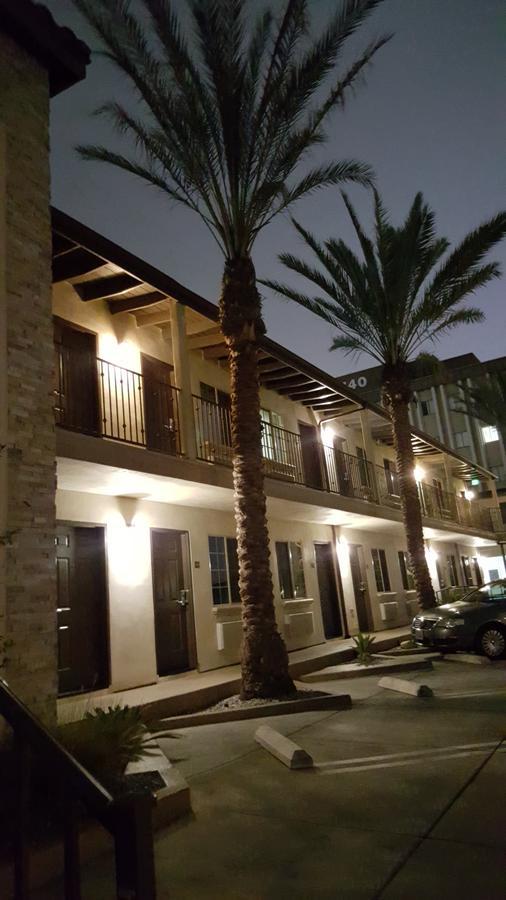 Tuscan Garden Inn Los Angeles Kültér fotó