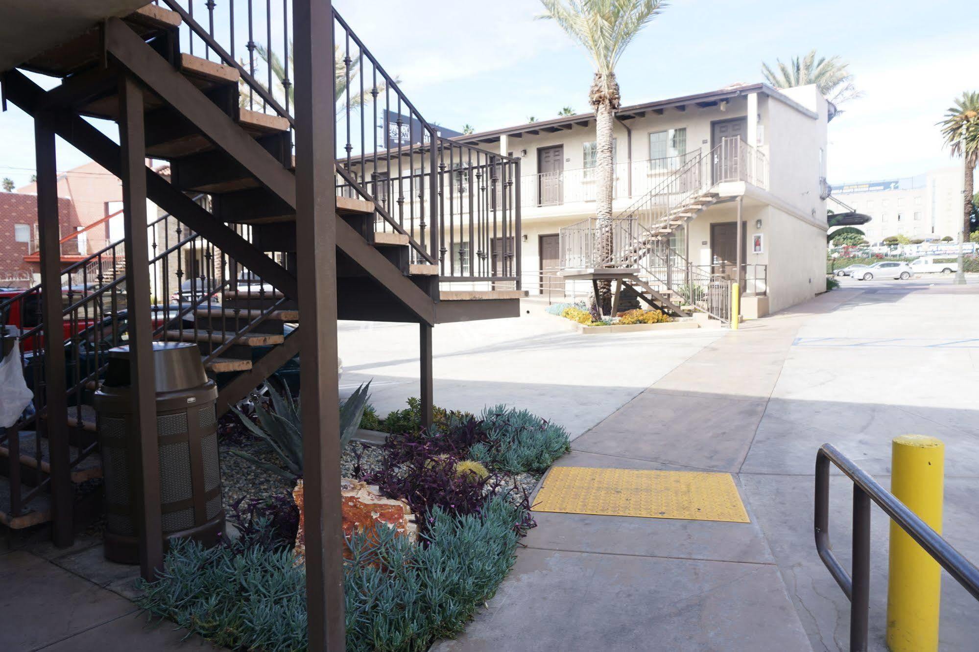 Tuscan Garden Inn Los Angeles Kültér fotó